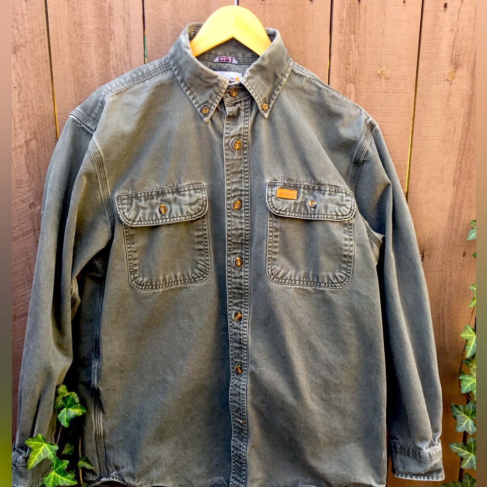 Vintage Carhartt workshirt with leather tag